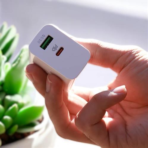 شارژر دیواری SC02 جی ال ایکس به همراه کابل دو سر USB-C
